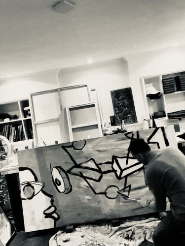 Guy van Rhoon in zijn atelier